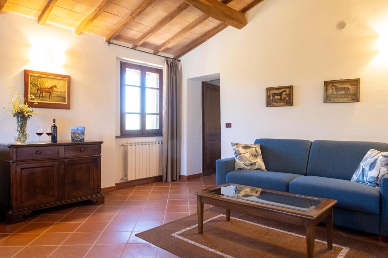 Podere Montale Il Borgo 塞吉阿诺 外观 照片