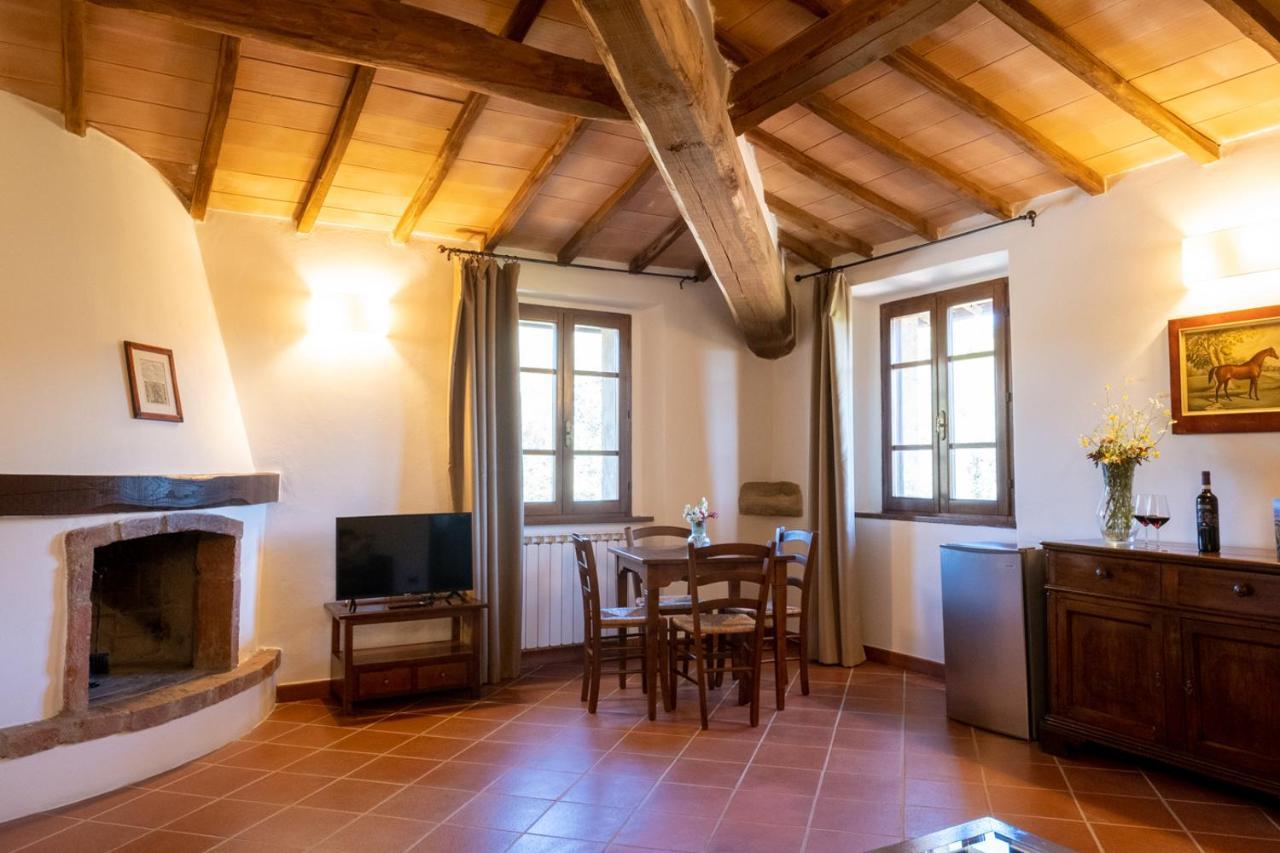 Podere Montale Il Borgo 塞吉阿诺 外观 照片