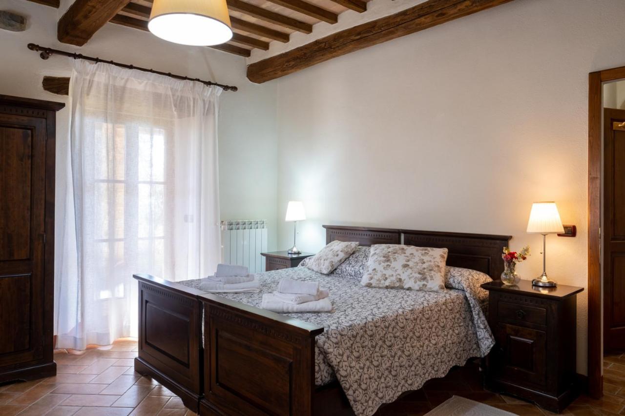 Podere Montale Il Borgo 塞吉阿诺 外观 照片