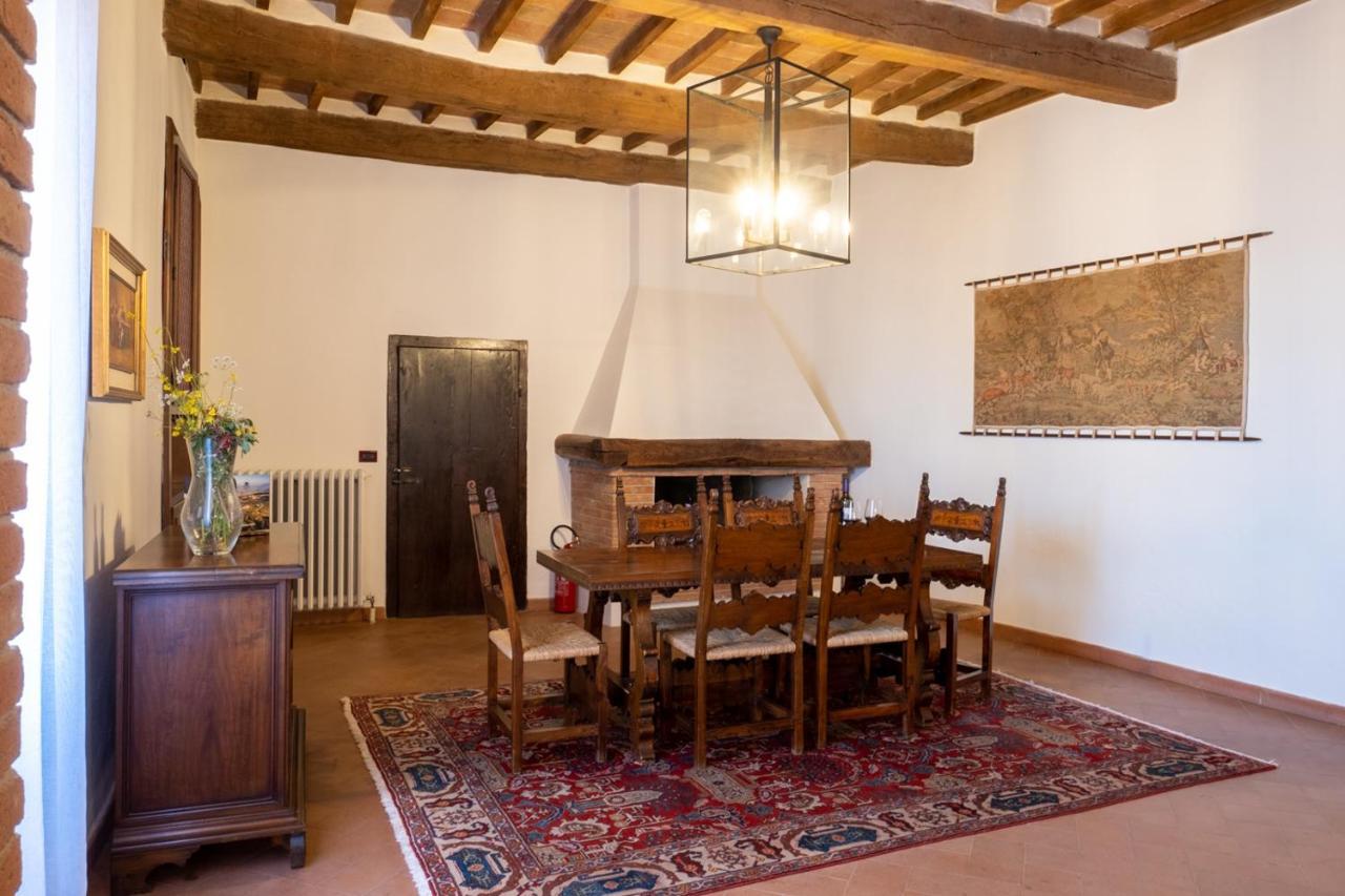 Podere Montale Il Borgo 塞吉阿诺 外观 照片