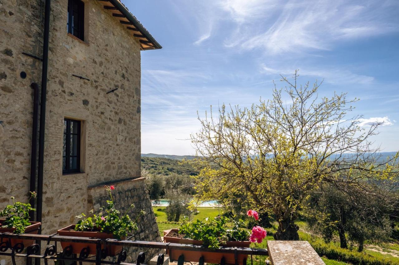 Podere Montale Il Borgo 塞吉阿诺 外观 照片