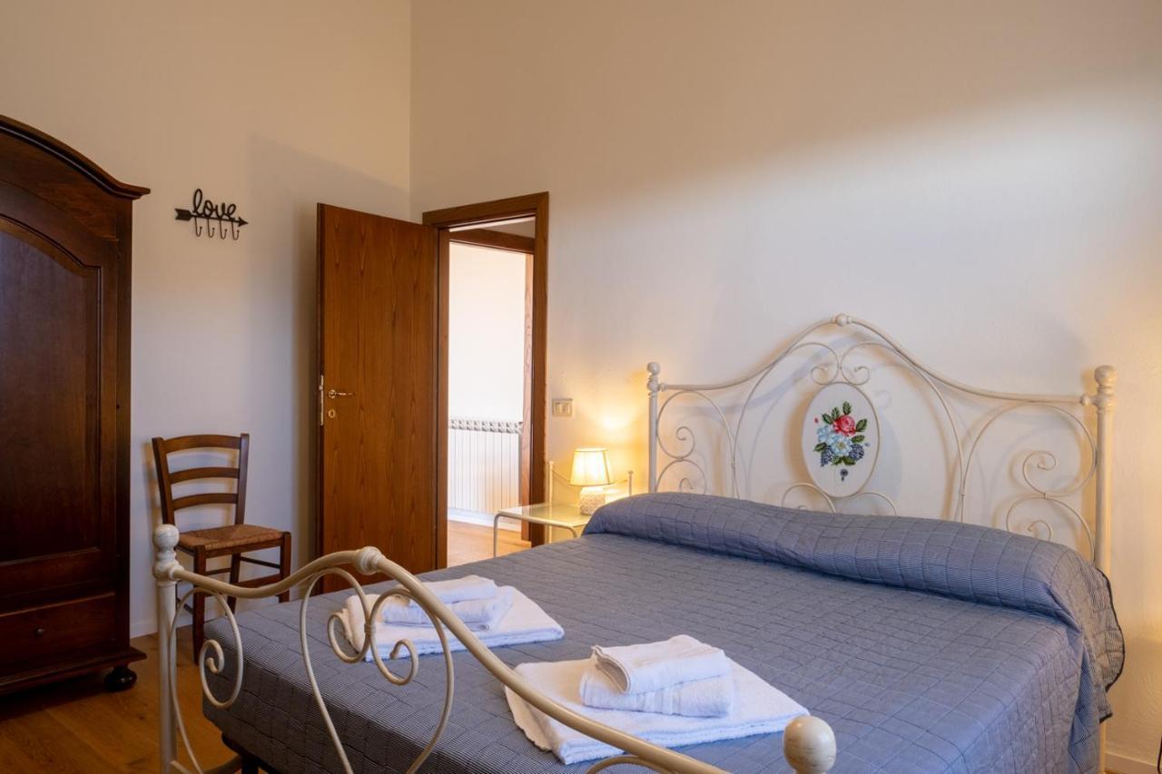Podere Montale Il Borgo 塞吉阿诺 外观 照片