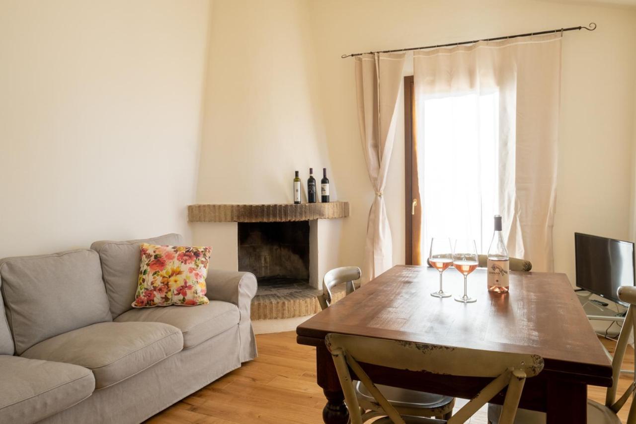 Podere Montale Il Borgo 塞吉阿诺 外观 照片