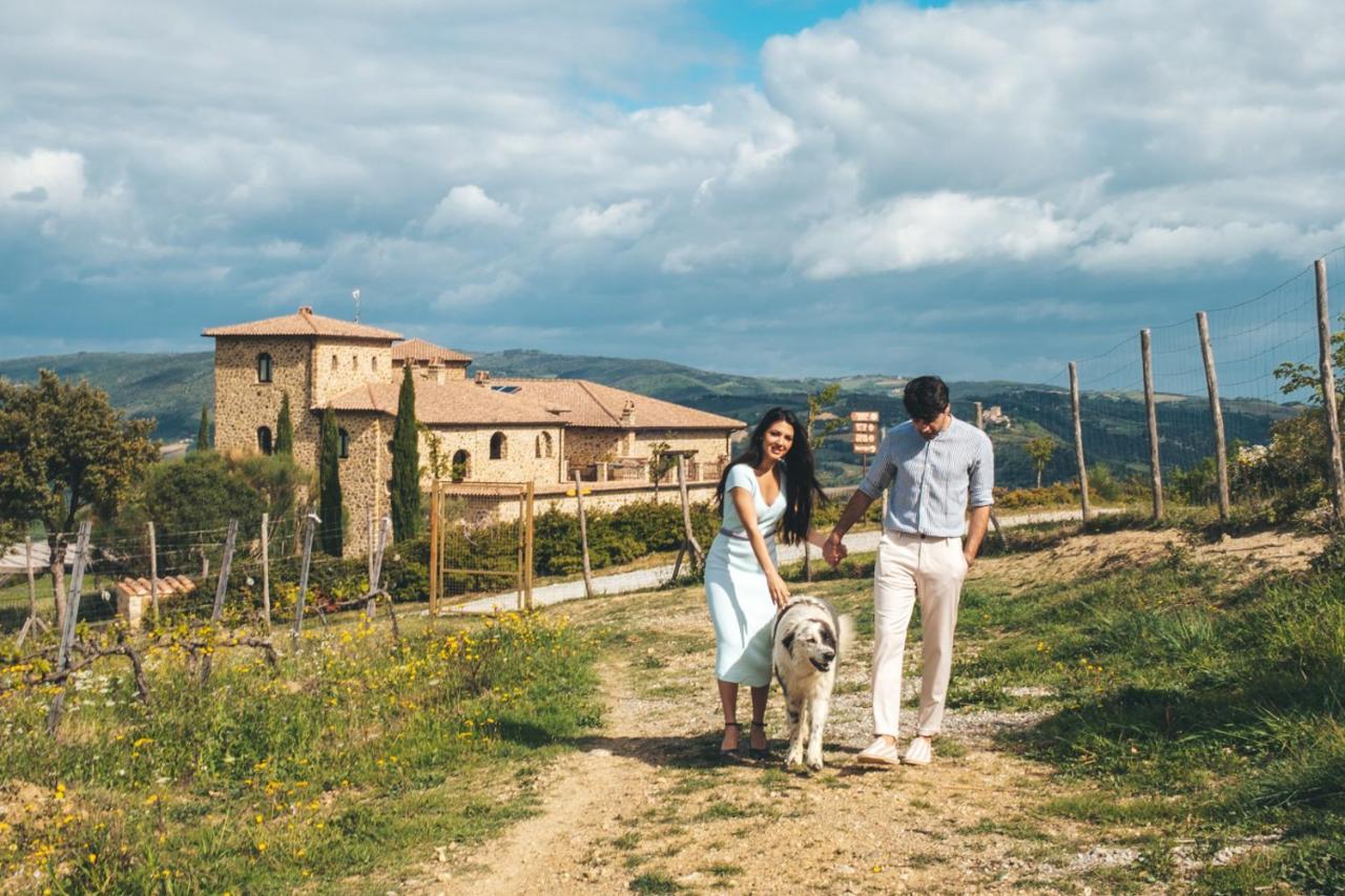 Podere Montale Il Borgo 塞吉阿诺 外观 照片