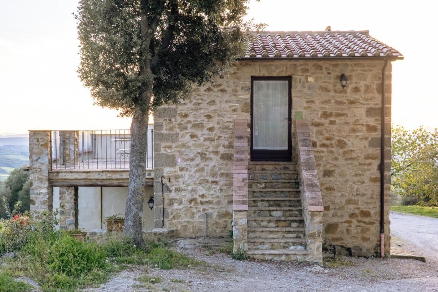 Podere Montale Il Borgo 塞吉阿诺 外观 照片
